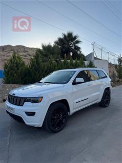 جیپ گراند شیرۆکی